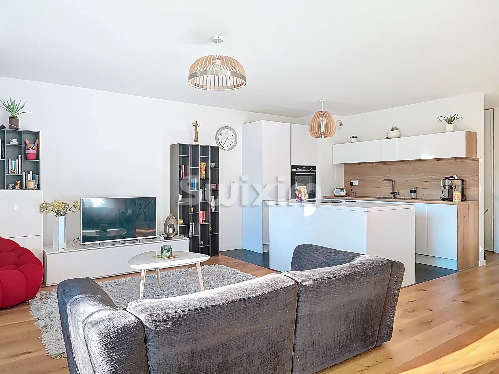 apartment 3 Rooms for sale on Neydens (74160)