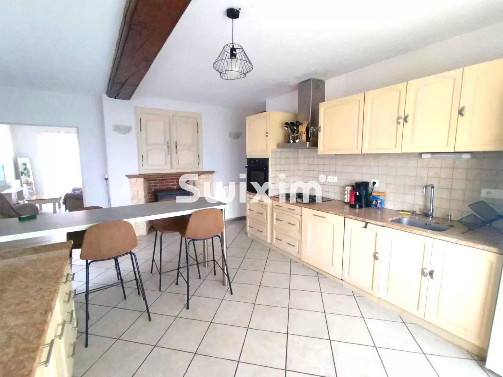 house 8 Rooms for sale on Commenailles (39140)