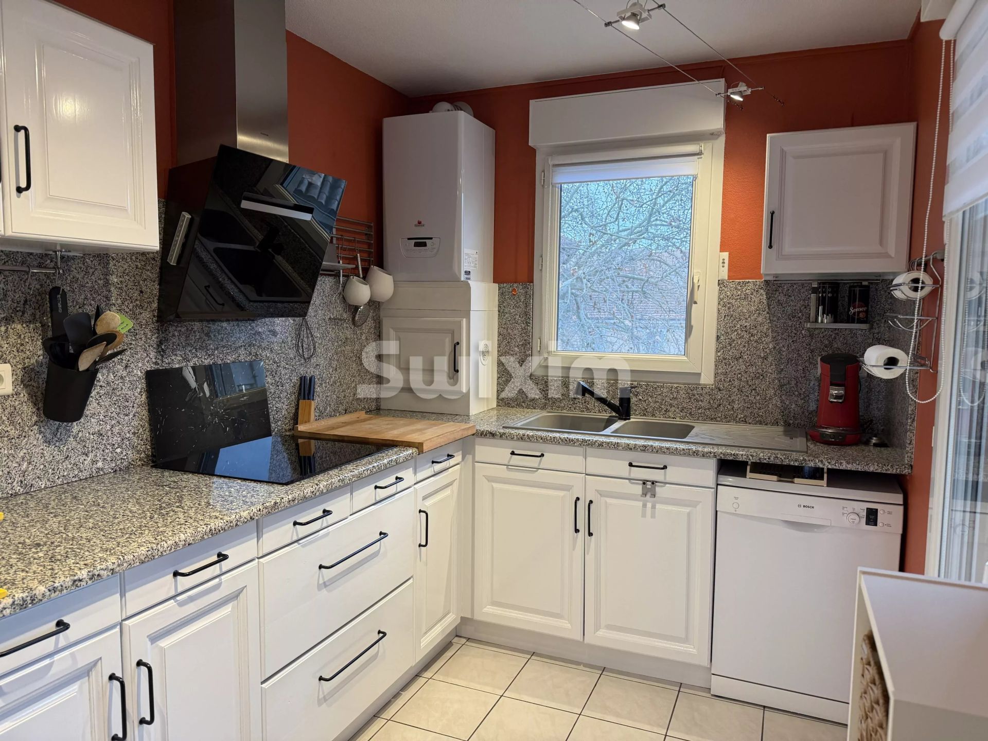 appartamento 3 Camere in affitto su Orange (84100)