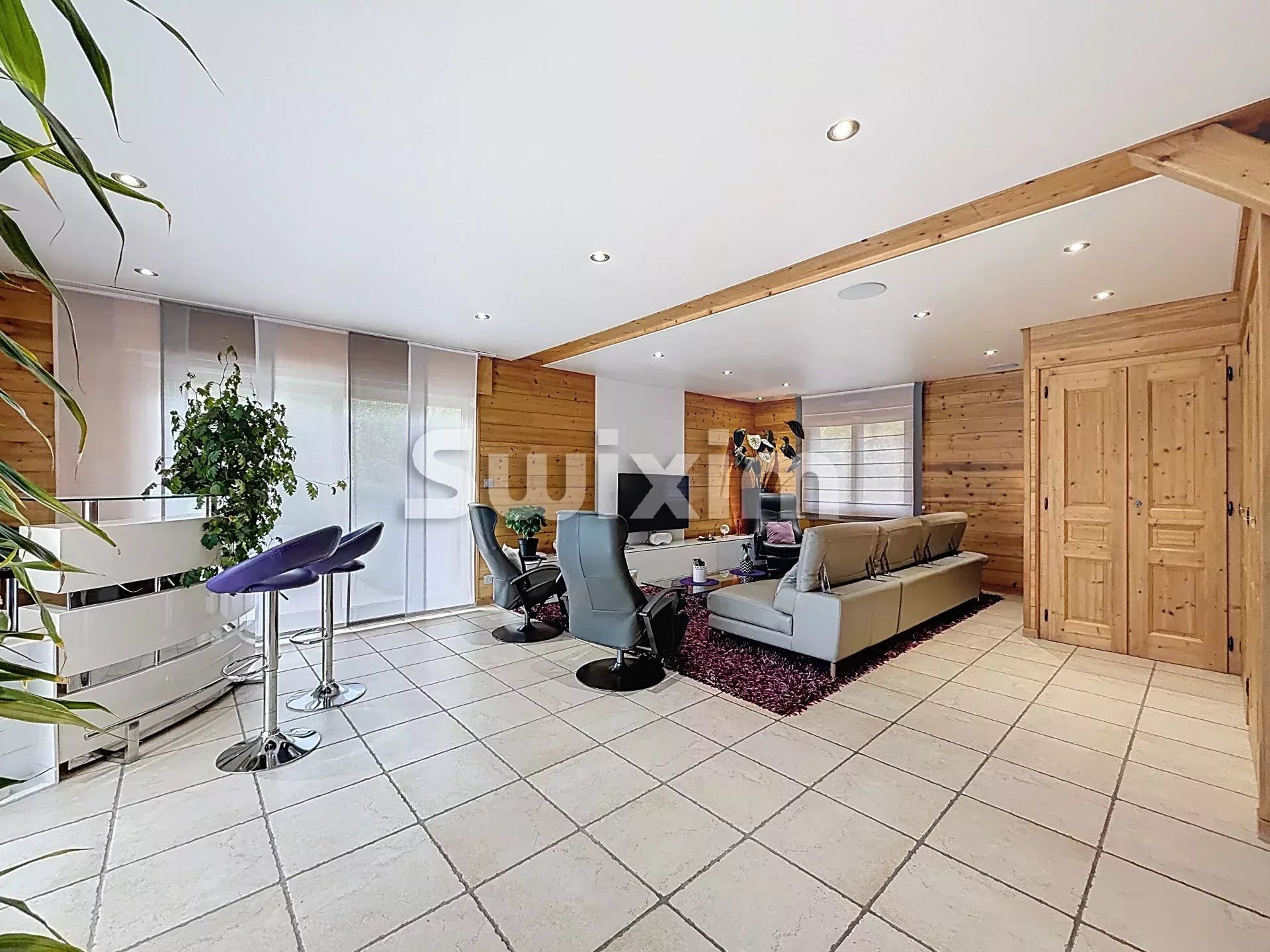 chalet 8 Camere in vendita su Thoiry (01710)