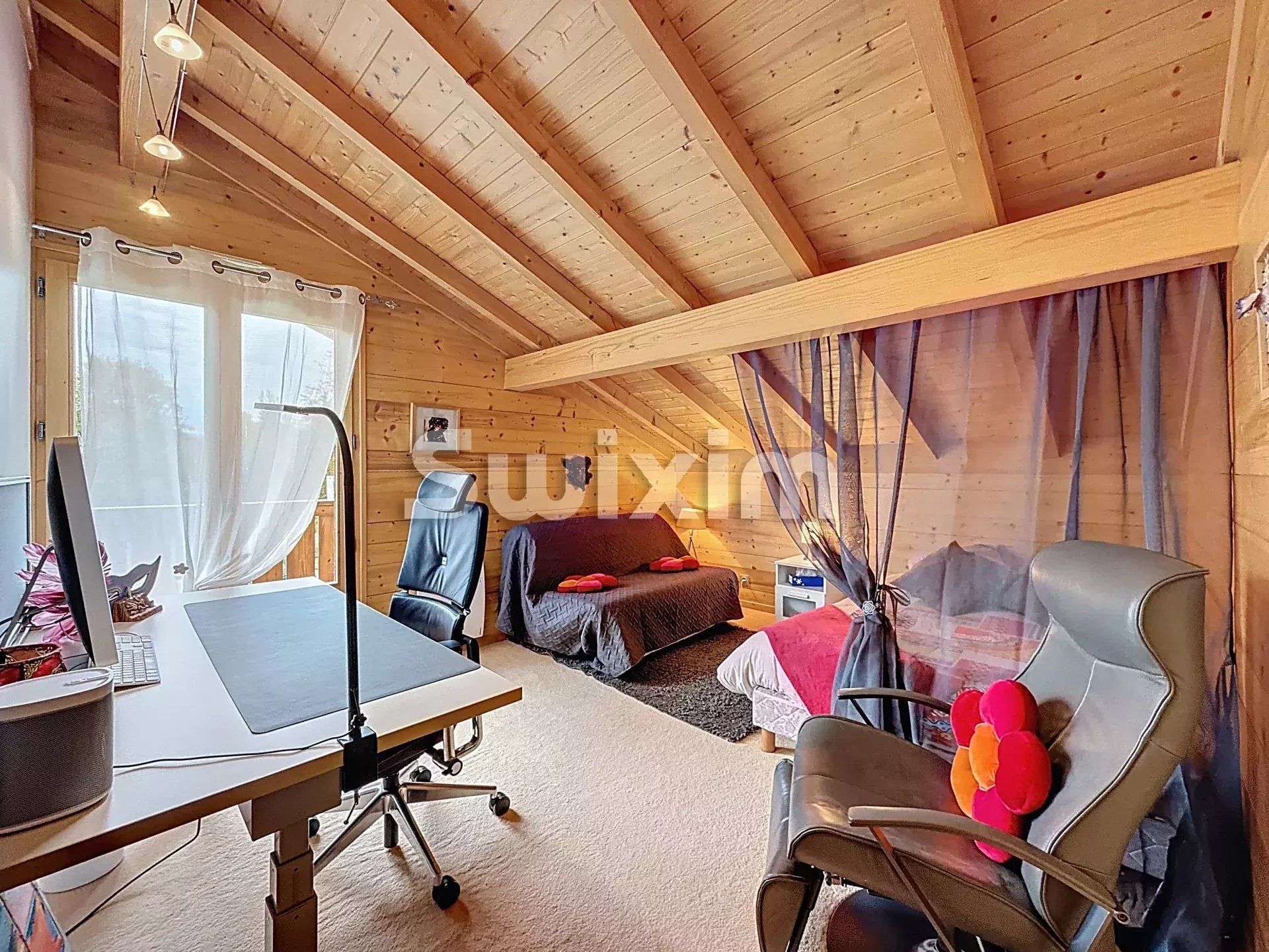 chalet 8 Camere in vendita su Thoiry (01710)