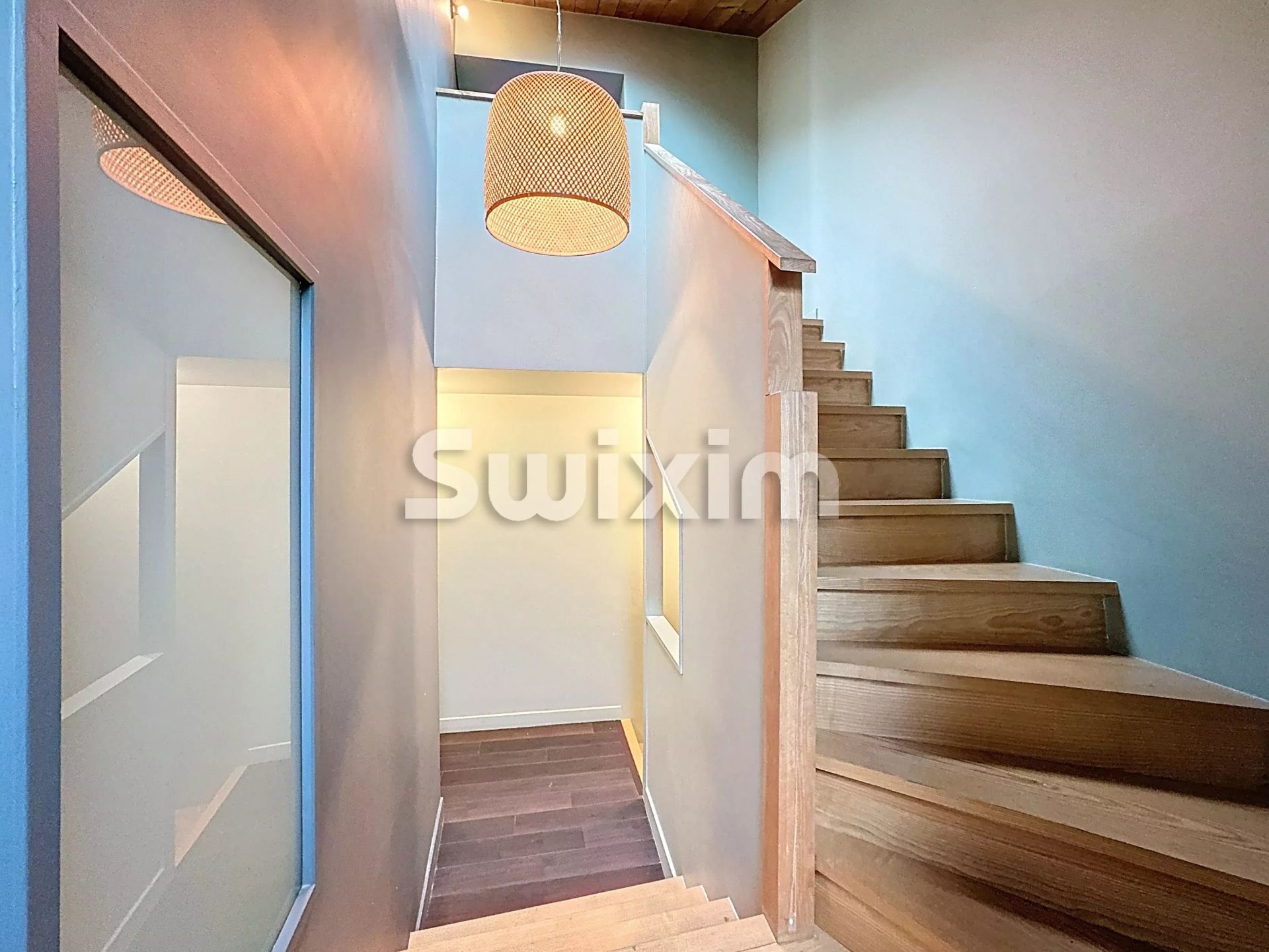 casa 8 Camere in vendita su Thoiry (01710)