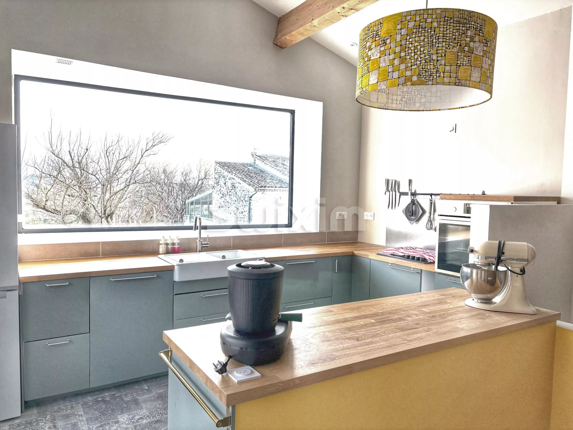 casa 5 Camere in vendita su Salles-sous-Bois (26770)