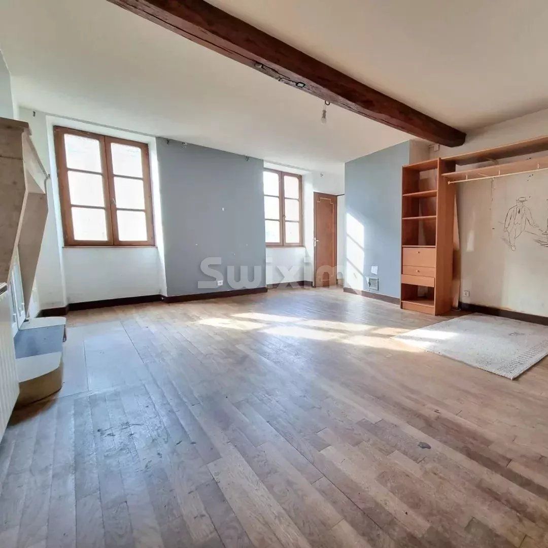 casa 6 Camere in vendita su Dornecy (58530)