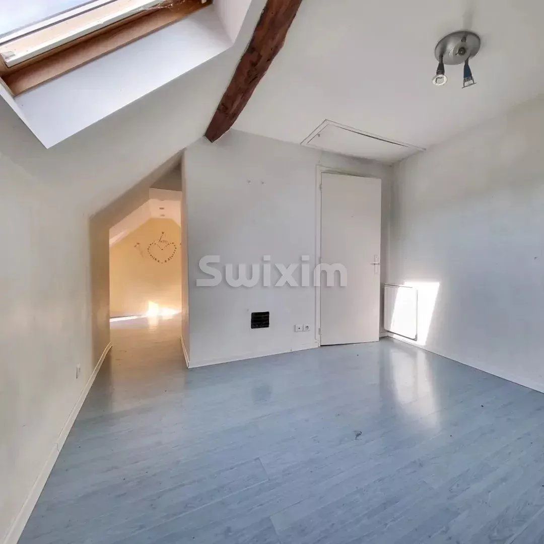 casa 6 Camere in vendita su Dornecy (58530)