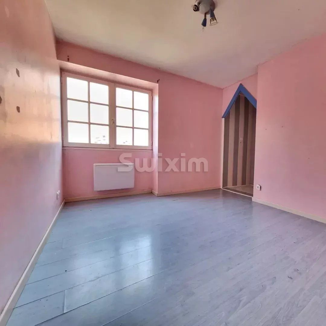 casa 6 Camere in vendita su Dornecy (58530)