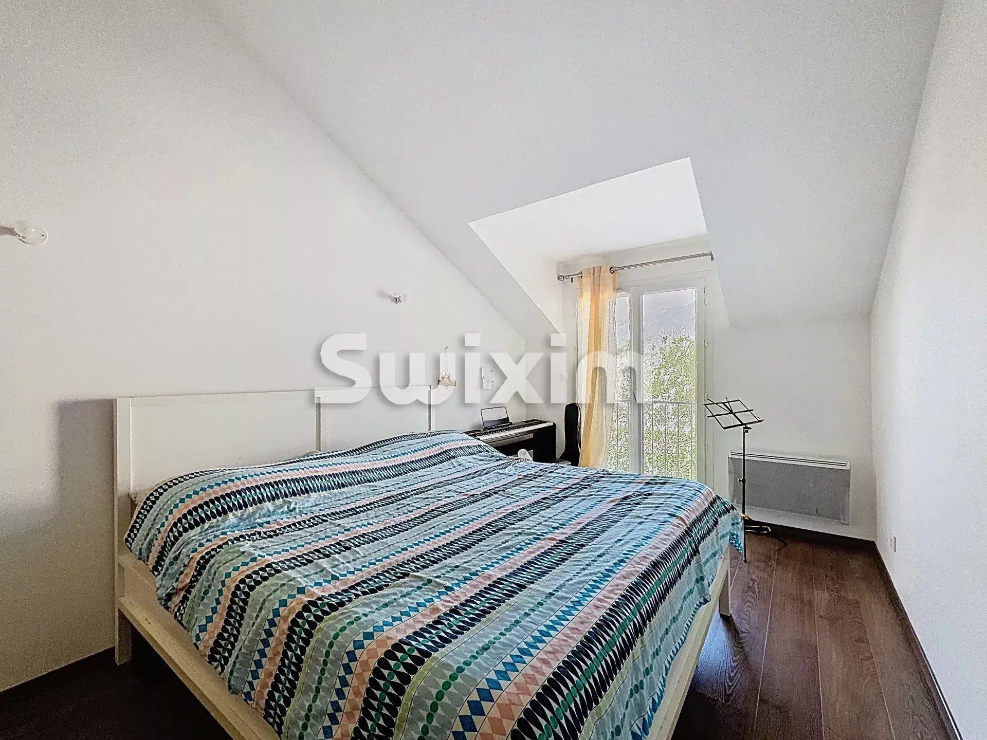 casa 5 Salas en venta en Saint-Genis-Pouilly (01630)