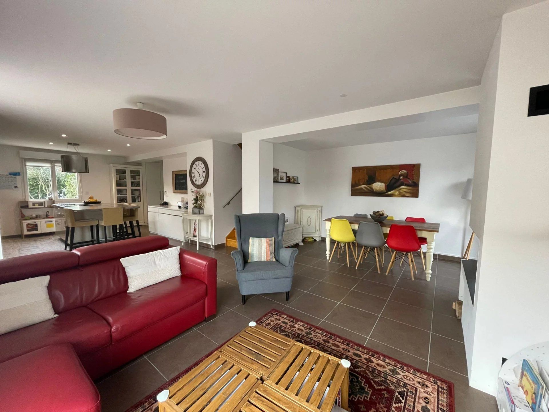 casa 4 Quartos para aluguer sobre Saint-Genis-Pouilly (01630)