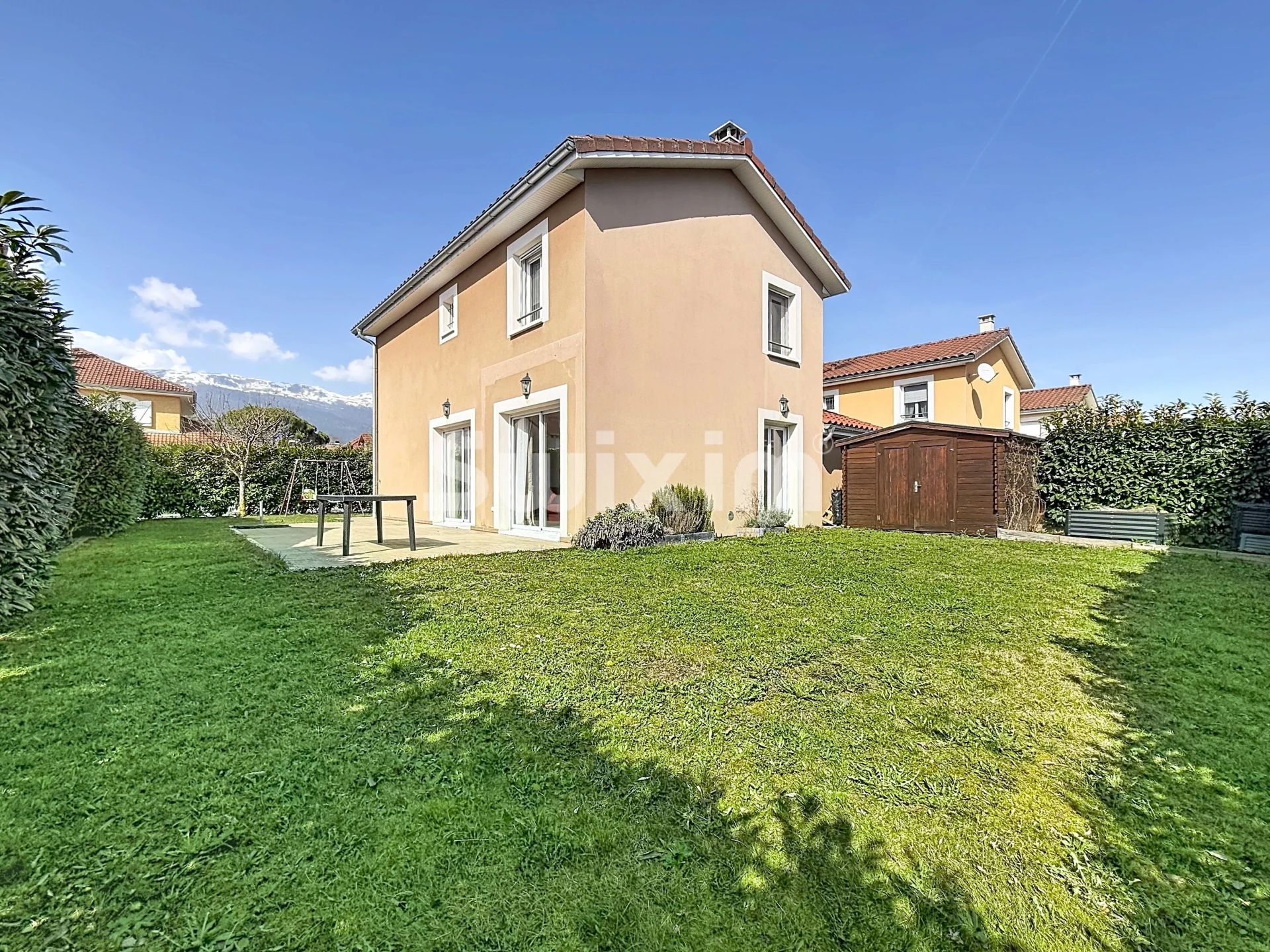 casa 4 Quartos para aluguer sobre Saint-Genis-Pouilly (01630)