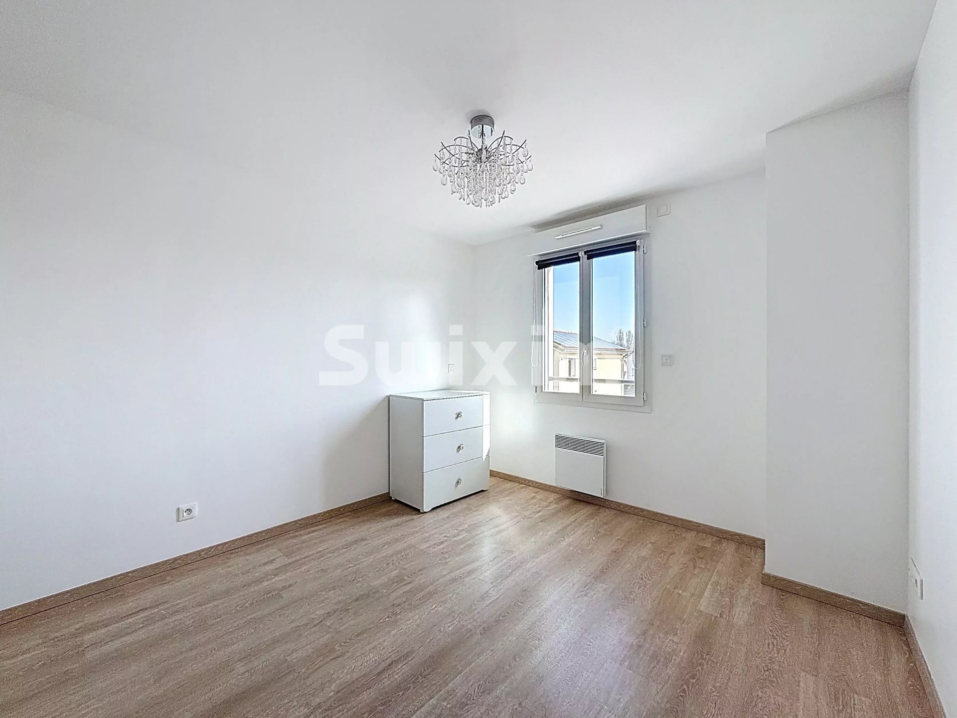 casa 4 Quartos para aluguer sobre Saint-Genis-Pouilly (01630)