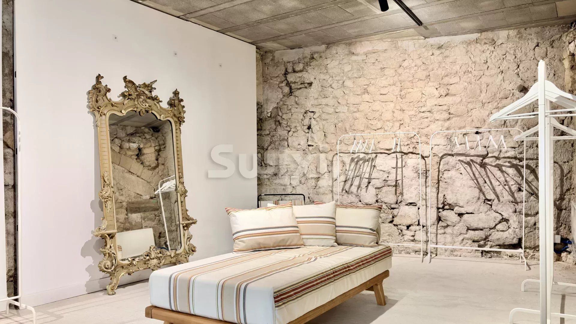 local comercial en venta en Uzès (30700)