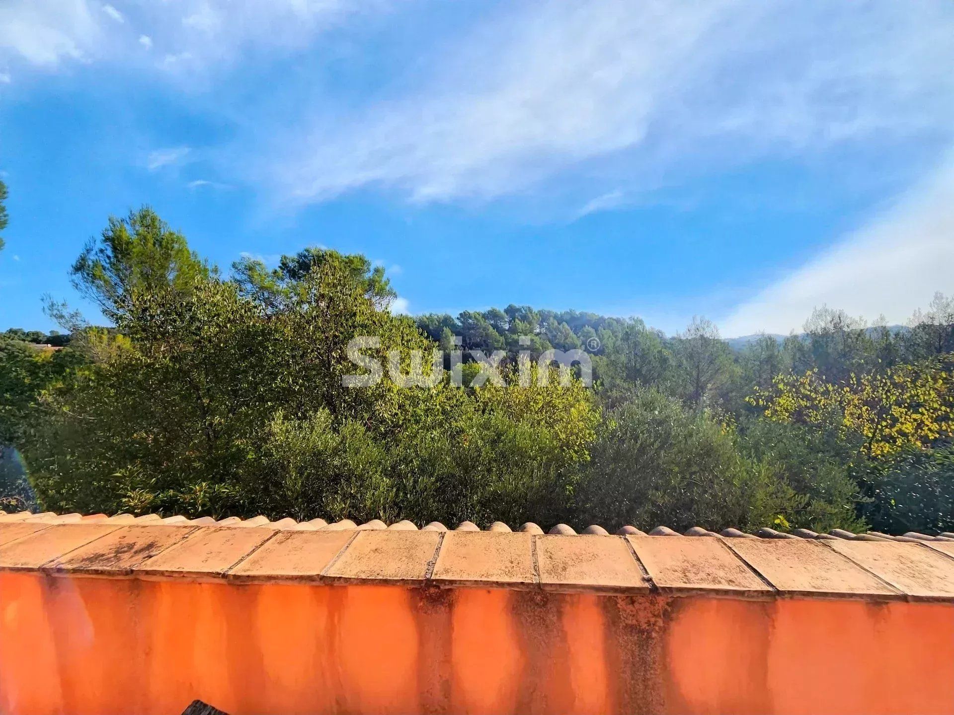 house 7 Rooms for sale on Les Arcs (83460)