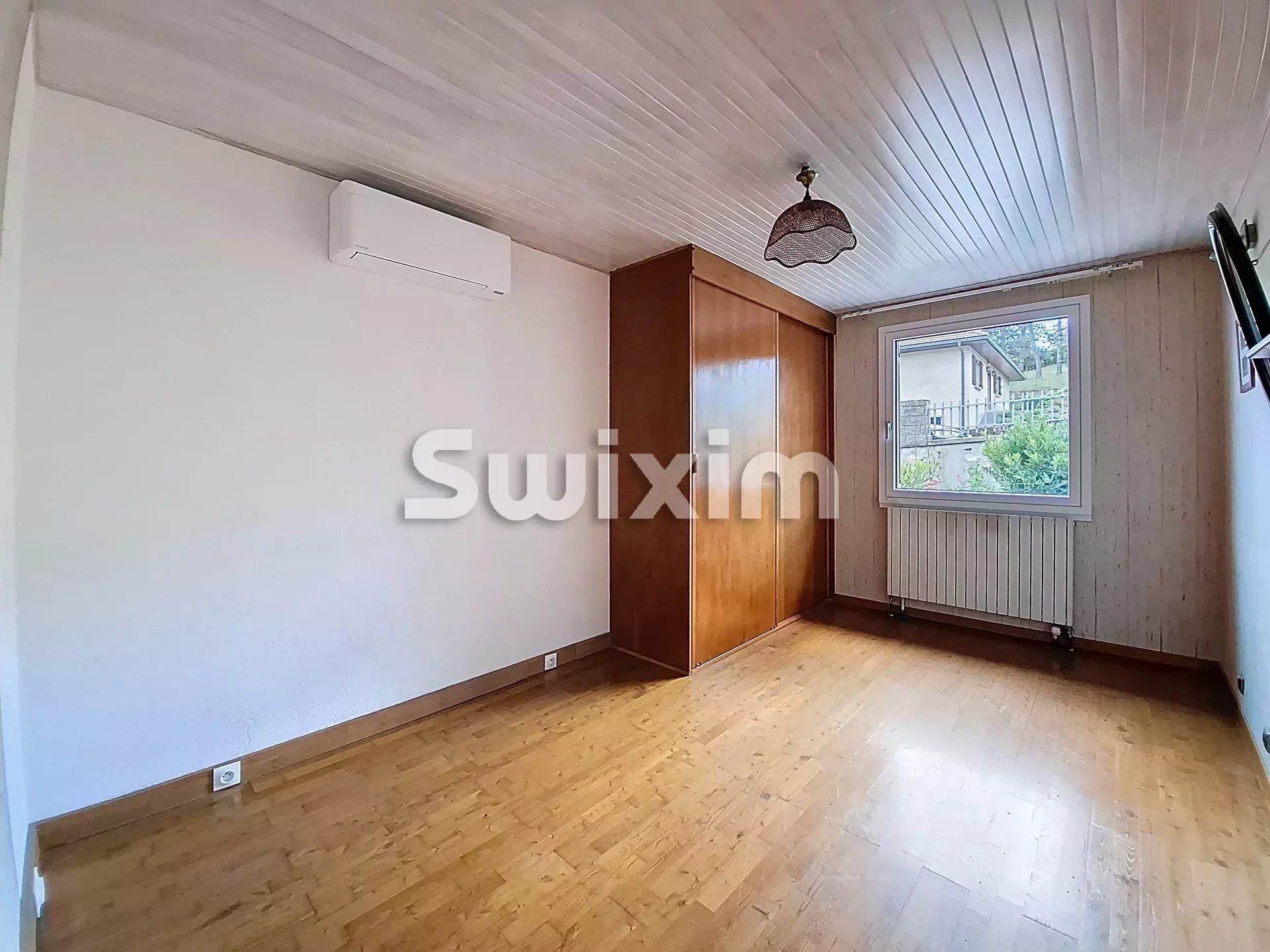 house 6 Rooms for sale on Valserhône (01200)