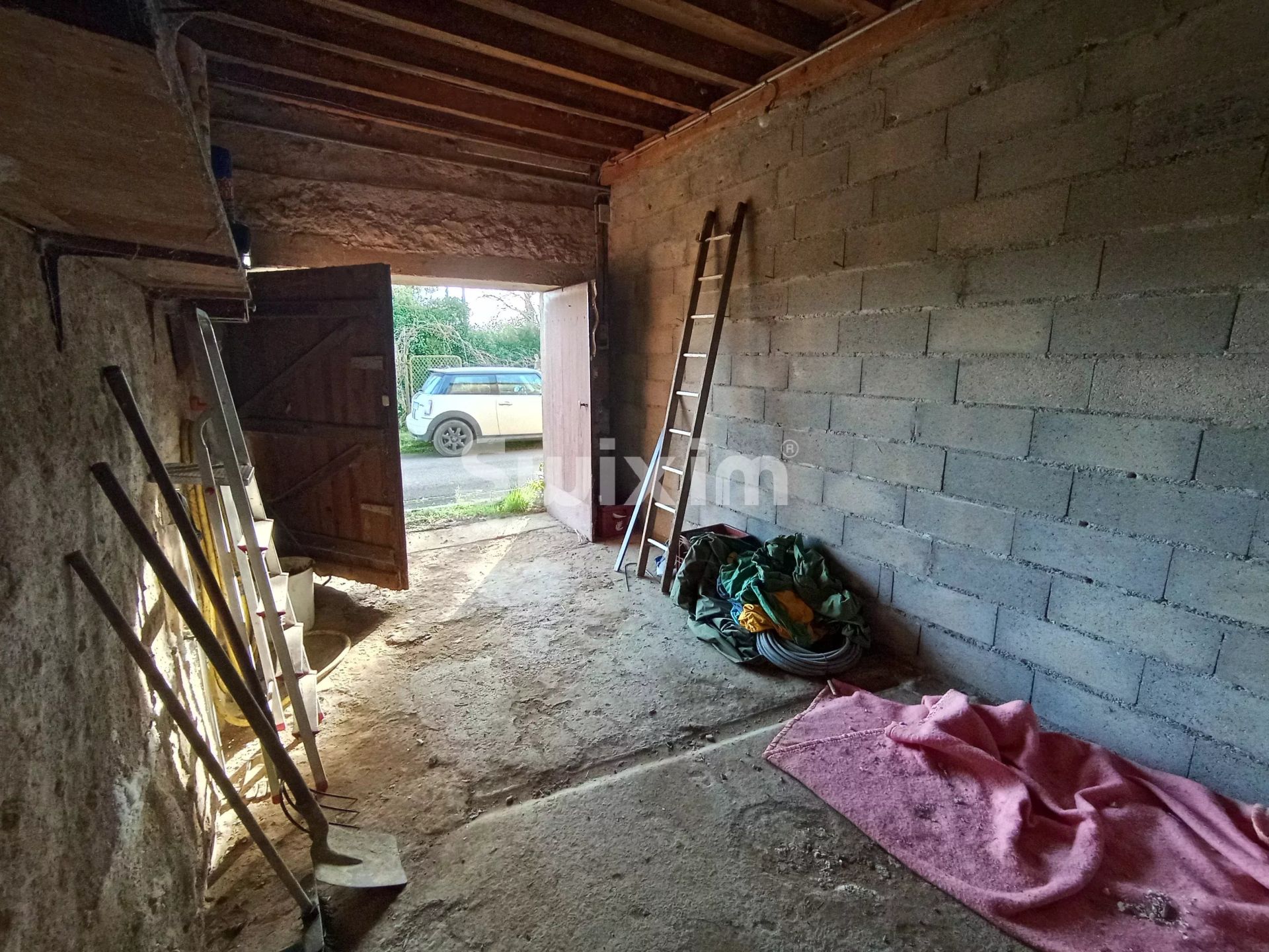 house for sale on Athie (89440)