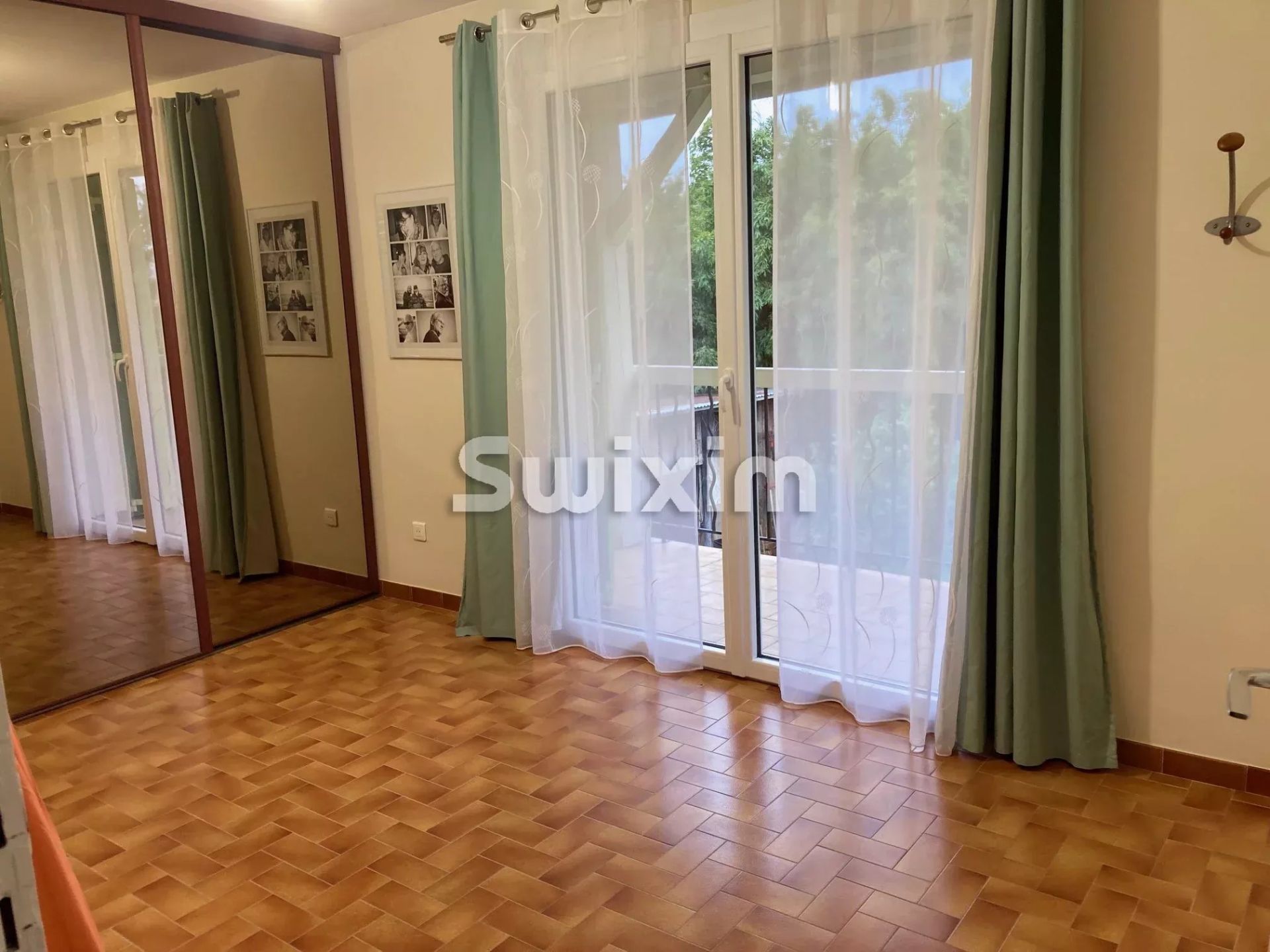 casa 5 Camere in vendita su Montélier (26120)