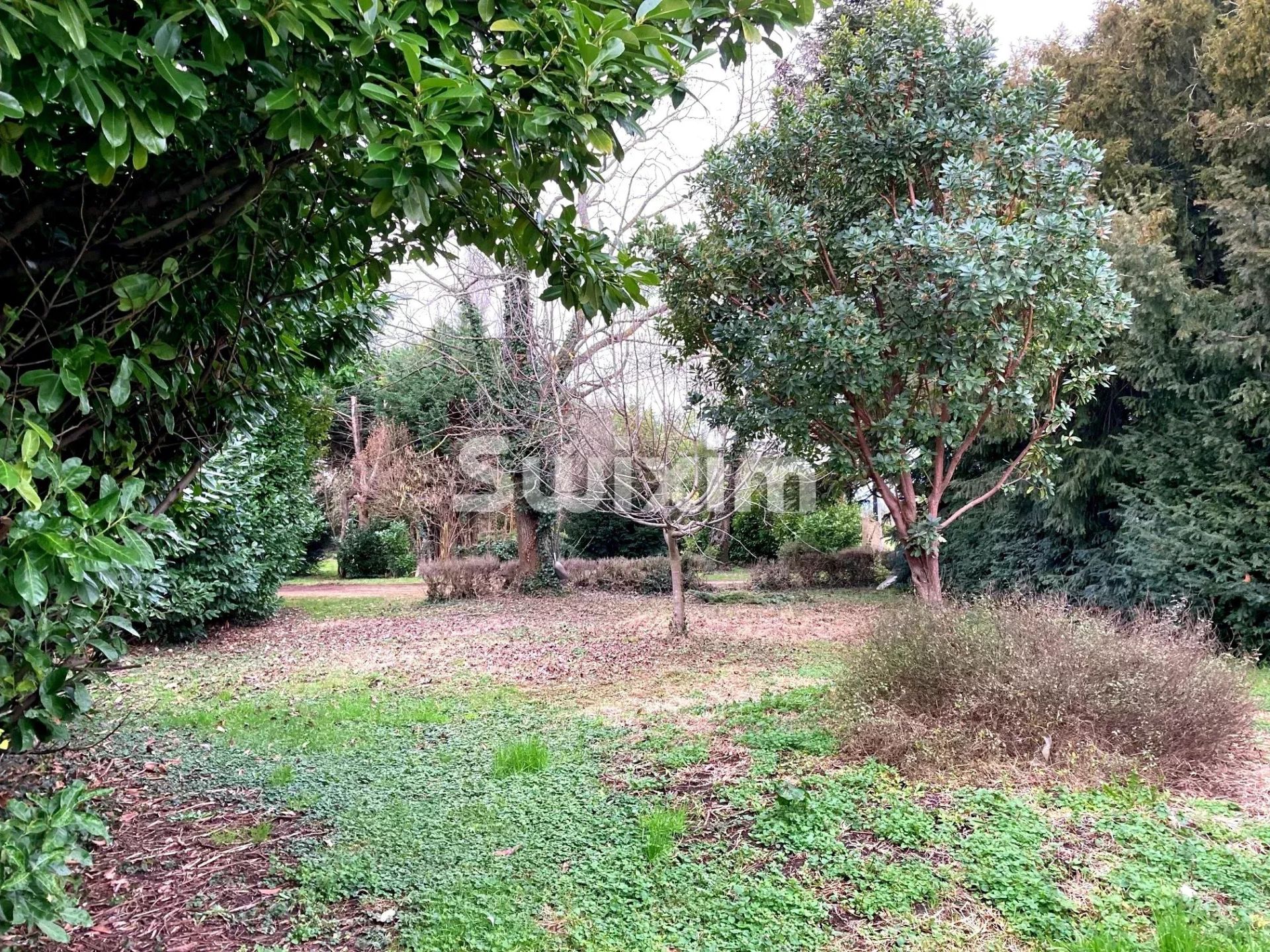 casa 5 Camere in vendita su Montélier (26120)