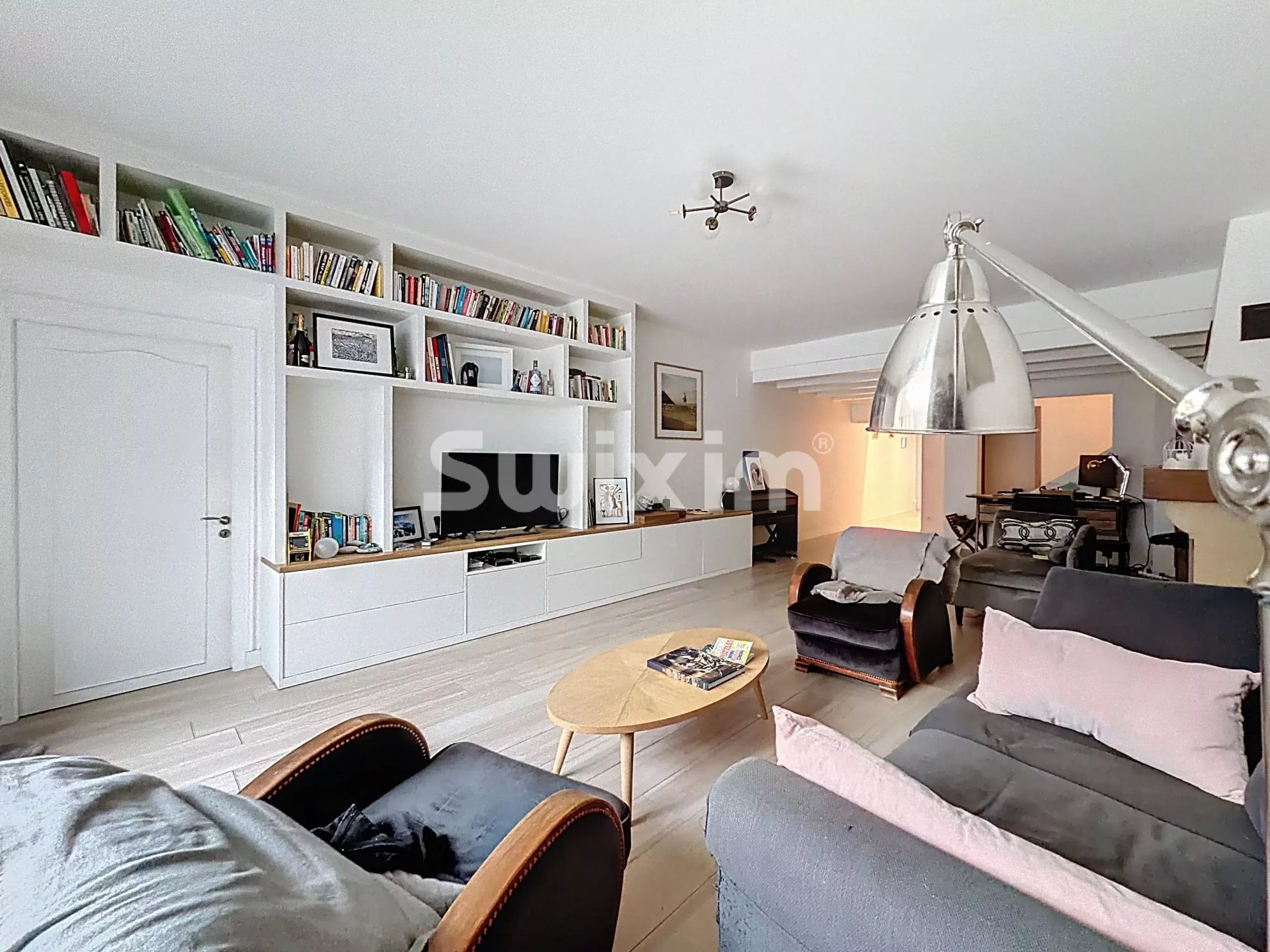 apartment 5 Rooms for sale on Divonne-les-Bains (01220)