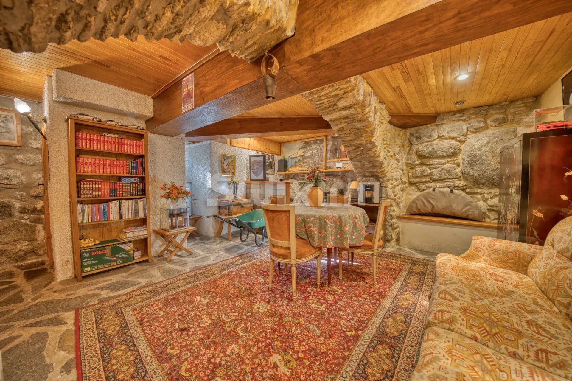 house 4 Rooms for sale on Génolhac (30450)