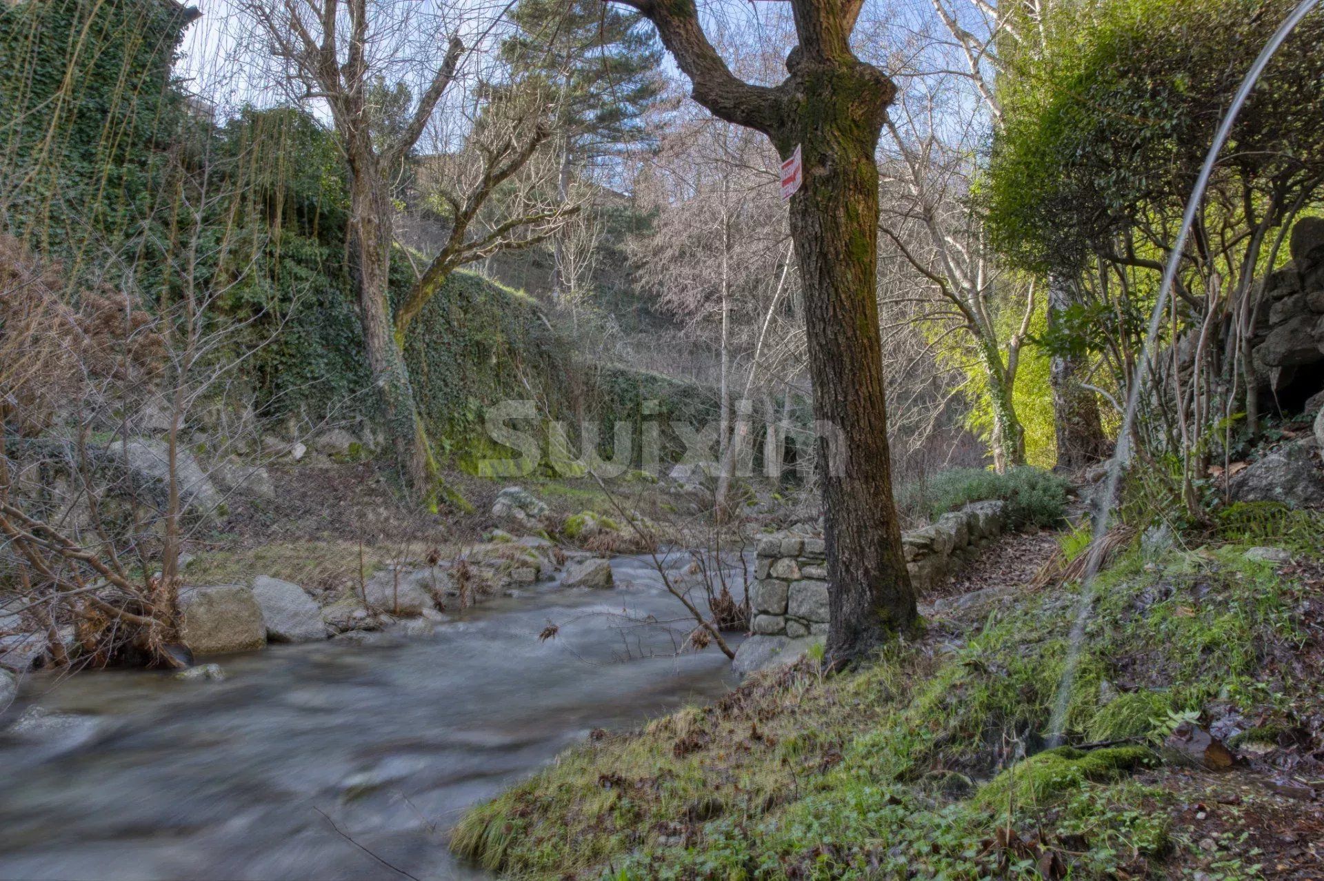 house 4 Rooms for sale on Génolhac (30450)