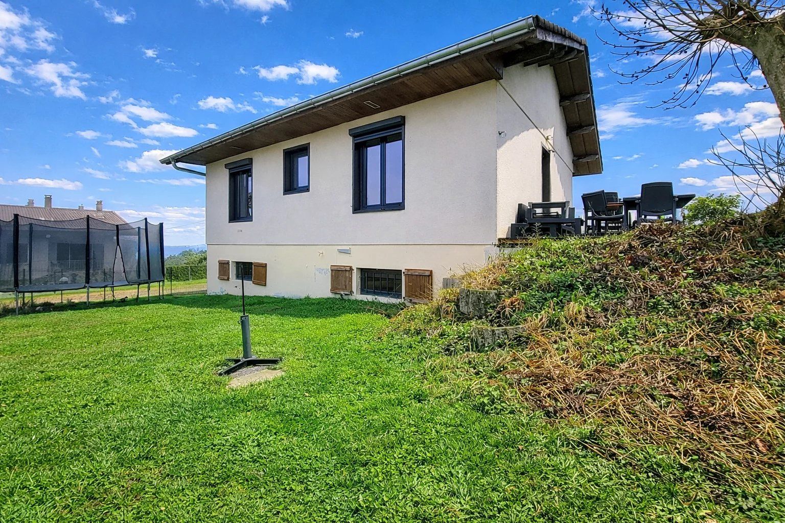 house 4 Rooms for sale on Chênex (74520)