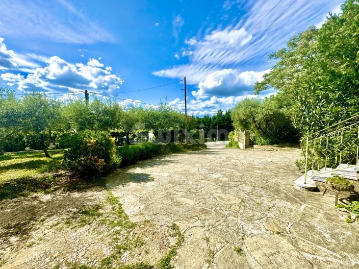 Vente Villa Alès 5&nbsp;Pièces 150&nbsp;m²