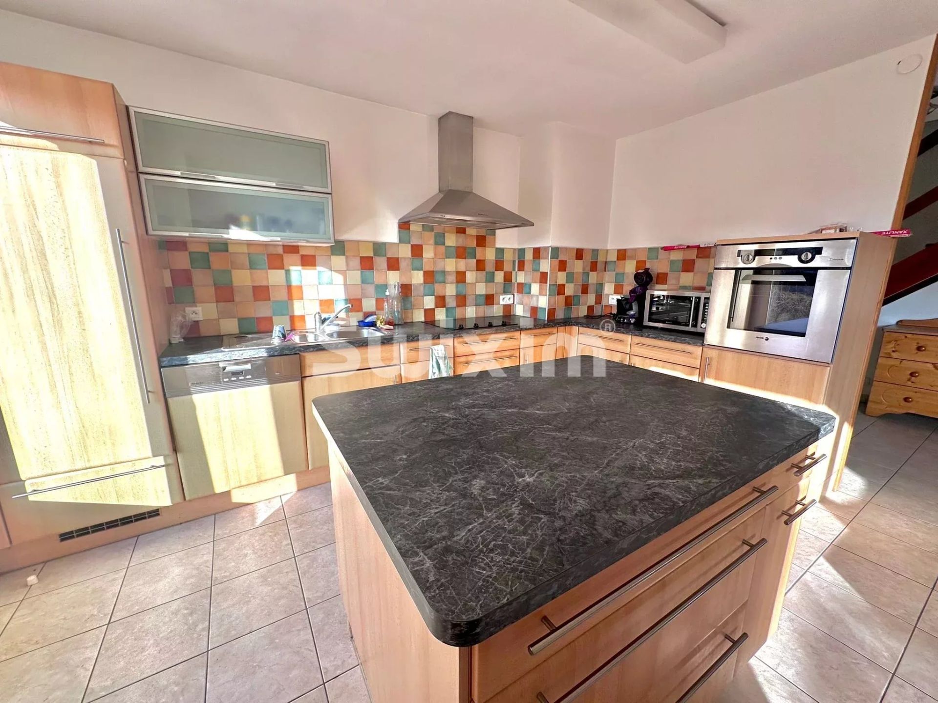 house 5 Rooms for rent on Versonnex (01210)