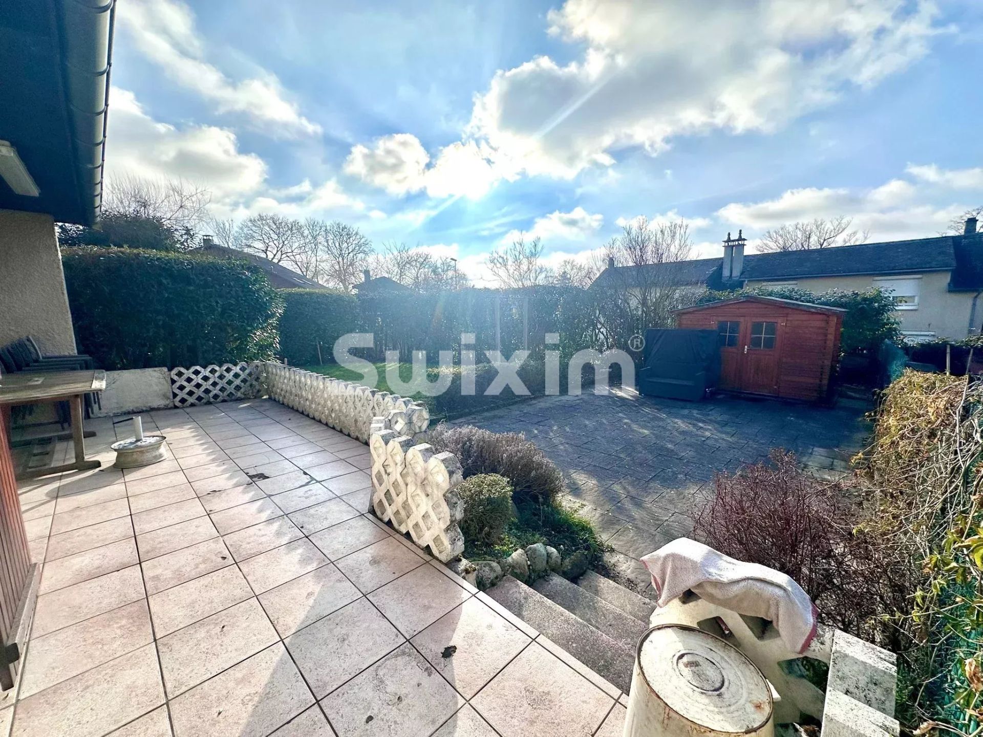 house 5 Rooms for rent on Versonnex (01210)