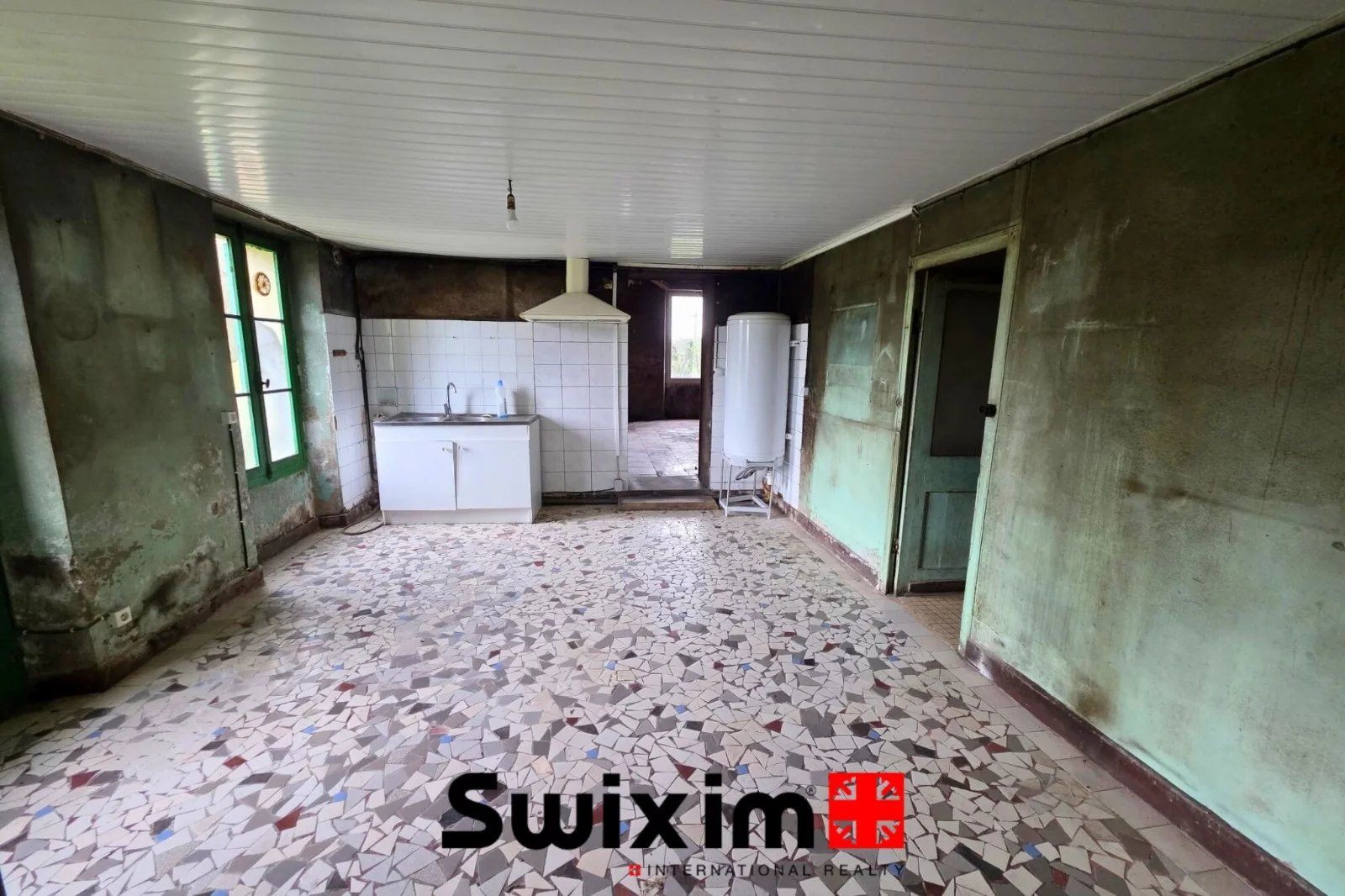 house 4 Rooms for sale on Saint-Estèphe (33180)