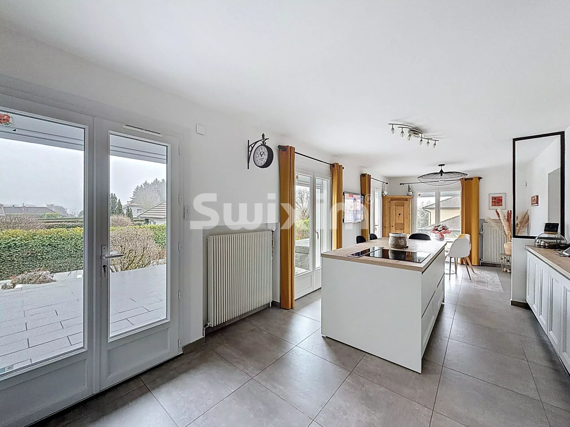 casa 8 Quartos para venda sobre Divonne-les-Bains (01220)