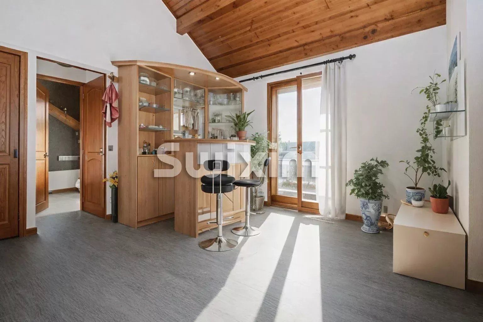 house 7 Rooms for sale on Ornex (01210)