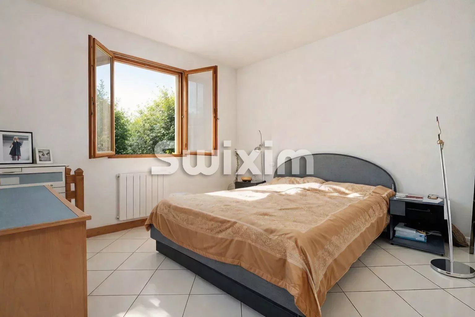 house 7 Rooms for sale on Ornex (01210)