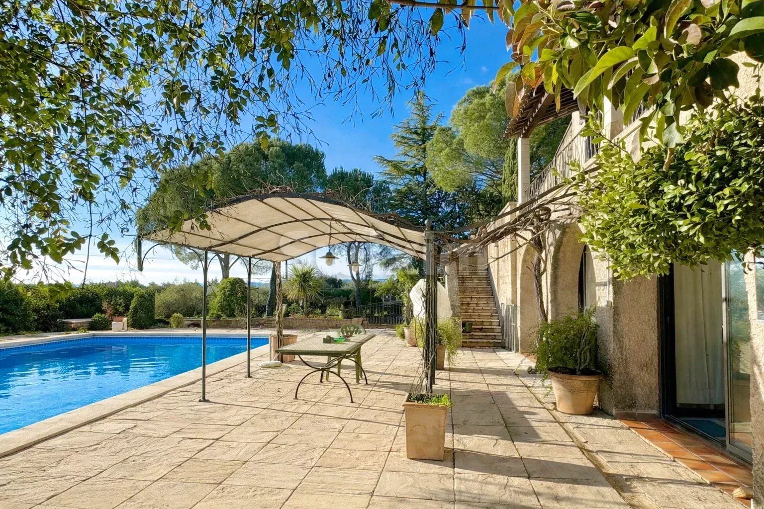 propriété 11 Pièces en vente sur Lédignan (30350)