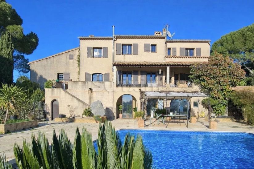 Vente Propriété Lédignan 11&nbsp;Pièces 300&nbsp;m²