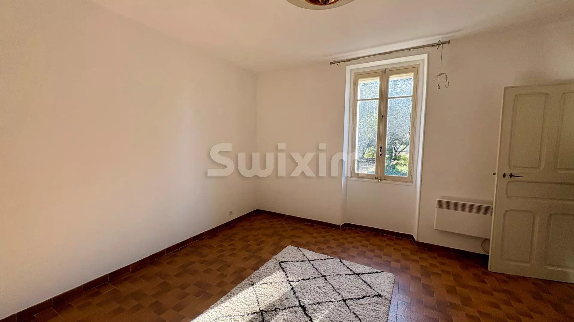 house 4 Rooms for sale on Rousson (30340)