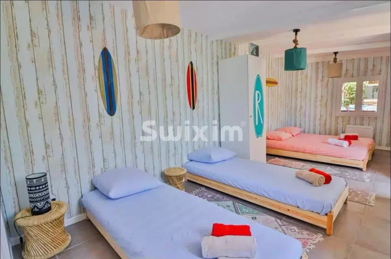 villa 5 Rooms for sale on Frontignan (34110)