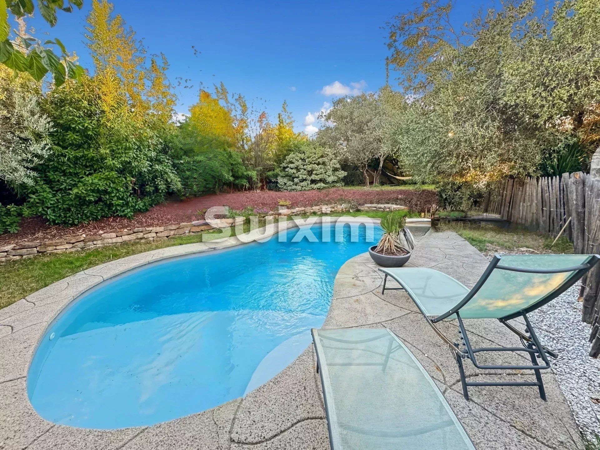 house 4 Rooms for sale on Pierrelatte (26700)