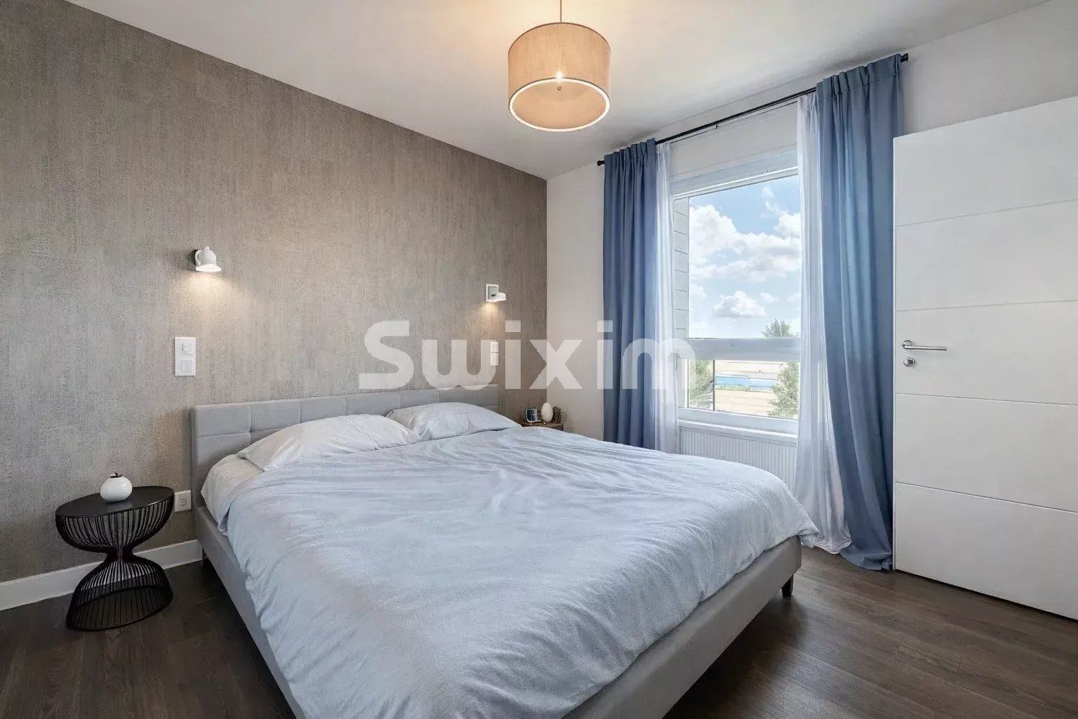 apartment 4 Rooms for sale on Ferney-Voltaire (01210)