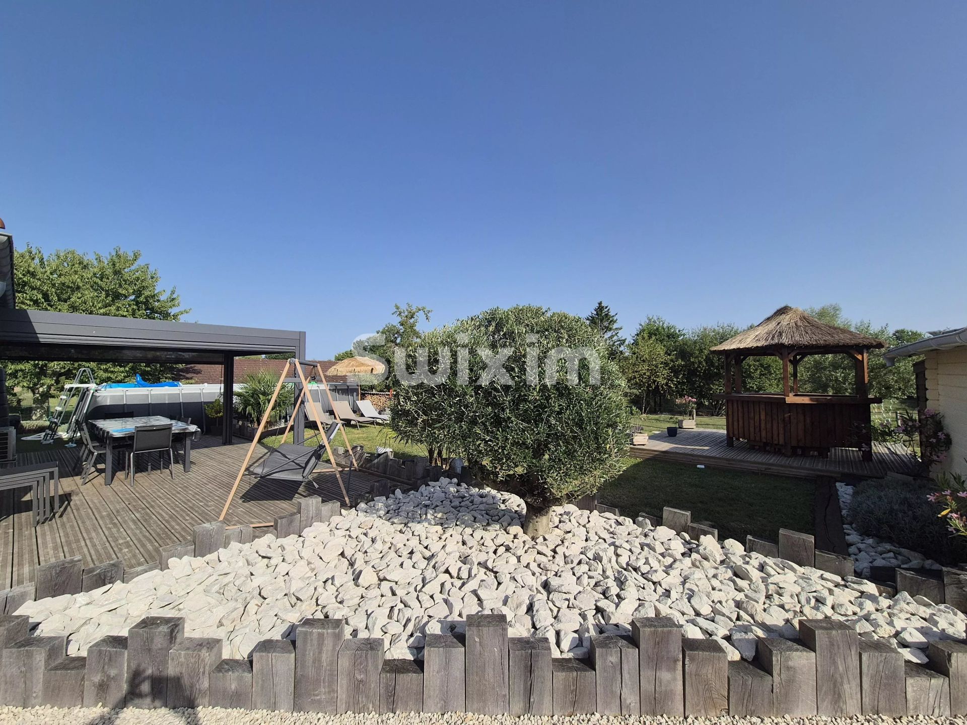 casa 6 Camere in vendita su Le Deschaux (39120)