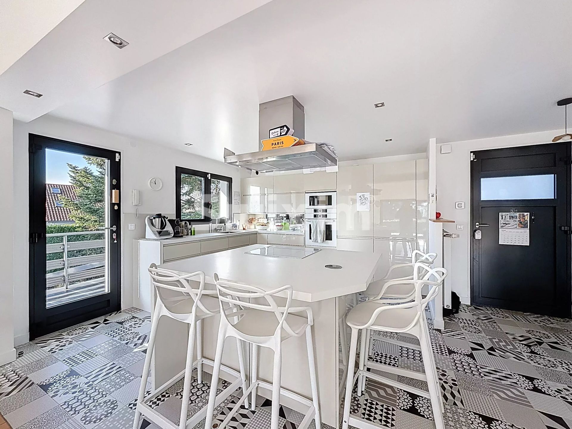 maison 8 Pièces en vente sur Prévessin-Moëns (01280)