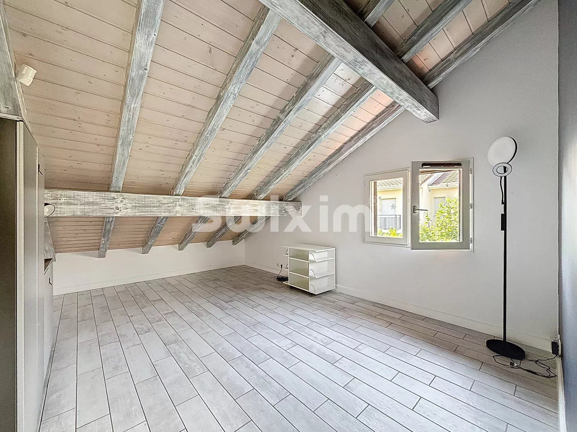 casa 7 Quartos para venda sobre Prévessin-Moëns (01280)