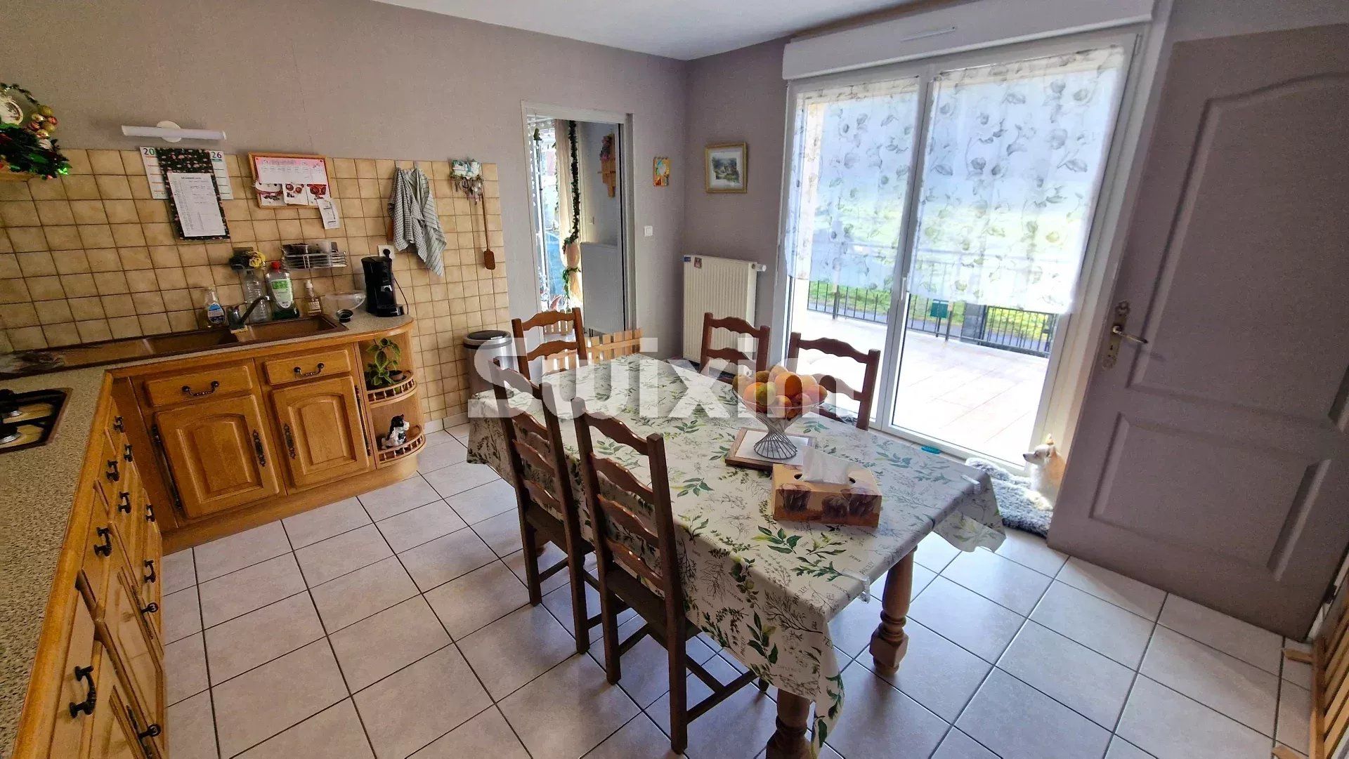 casa 11 Camere in vendita su Chalezeule (25220)