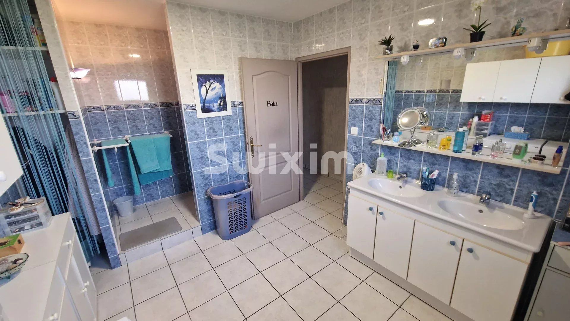 house 11 Rooms for sale on Chalezeule (25220)