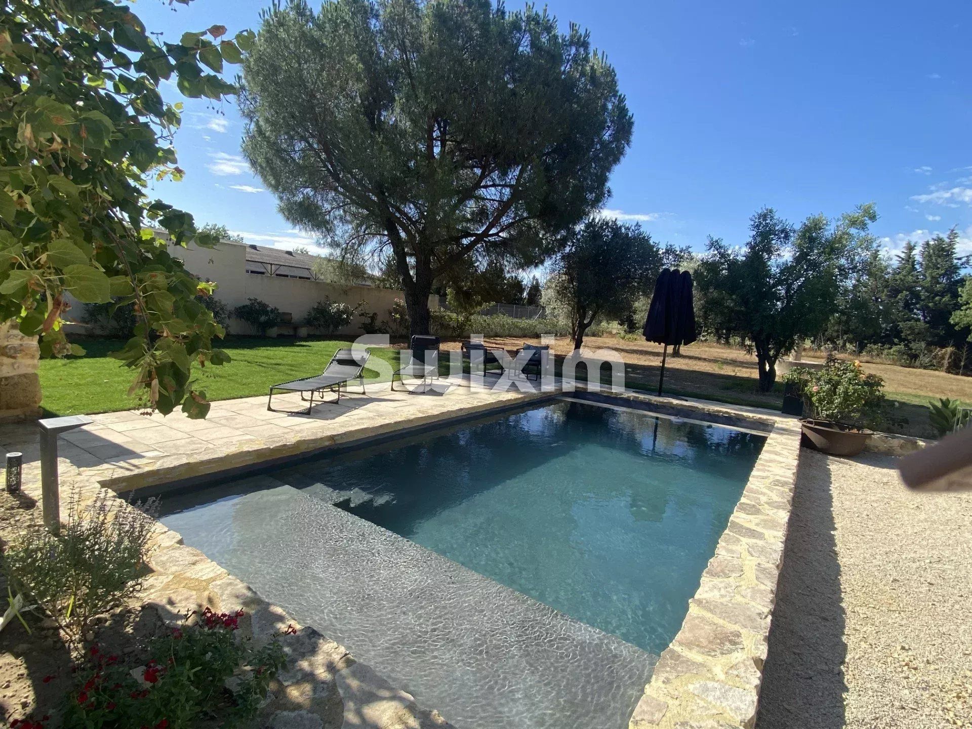 casa 12 Camere in vendita su Pierrelatte (26700)