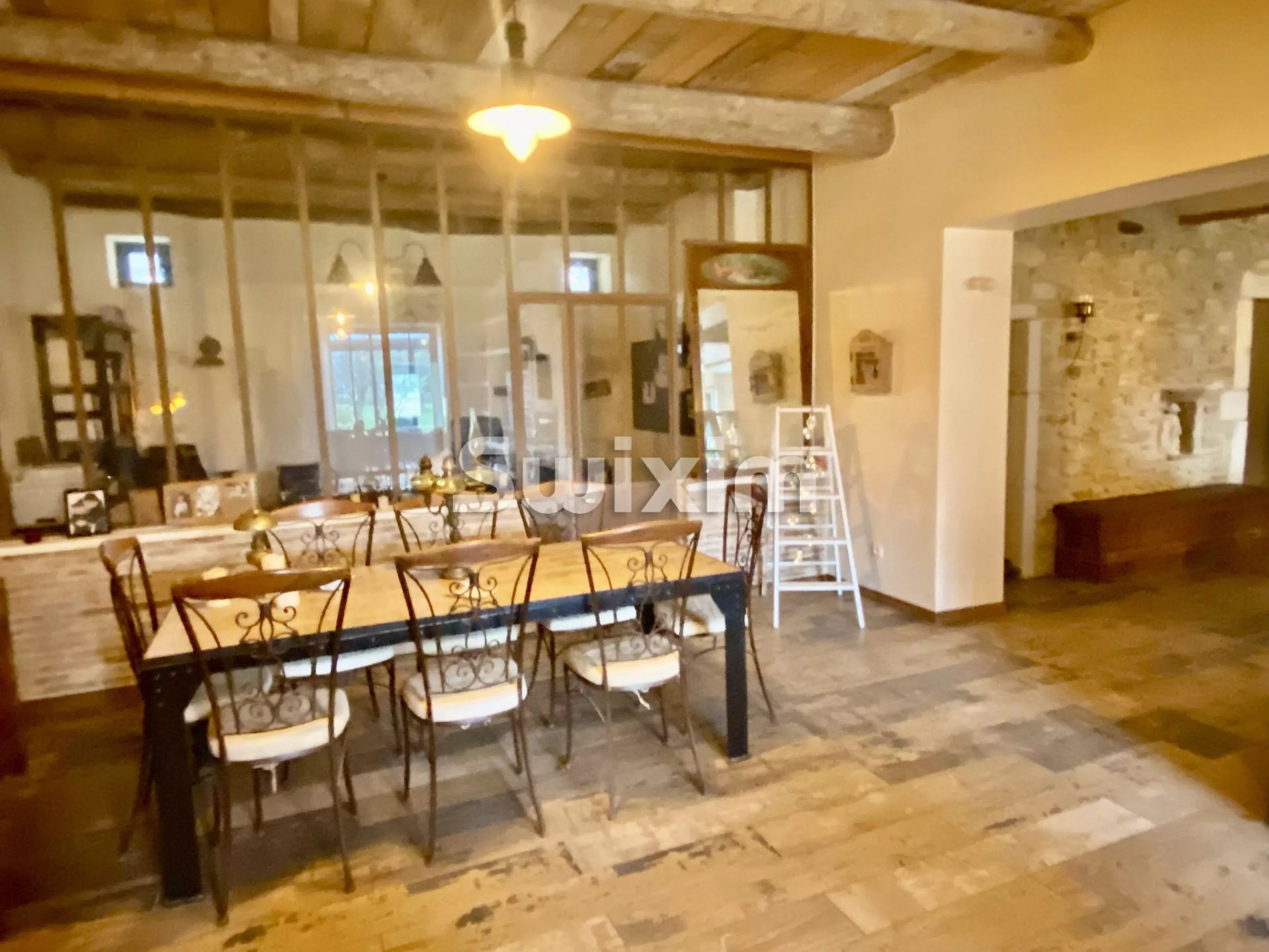 casa 12 Camere in vendita su Pierrelatte (26700)