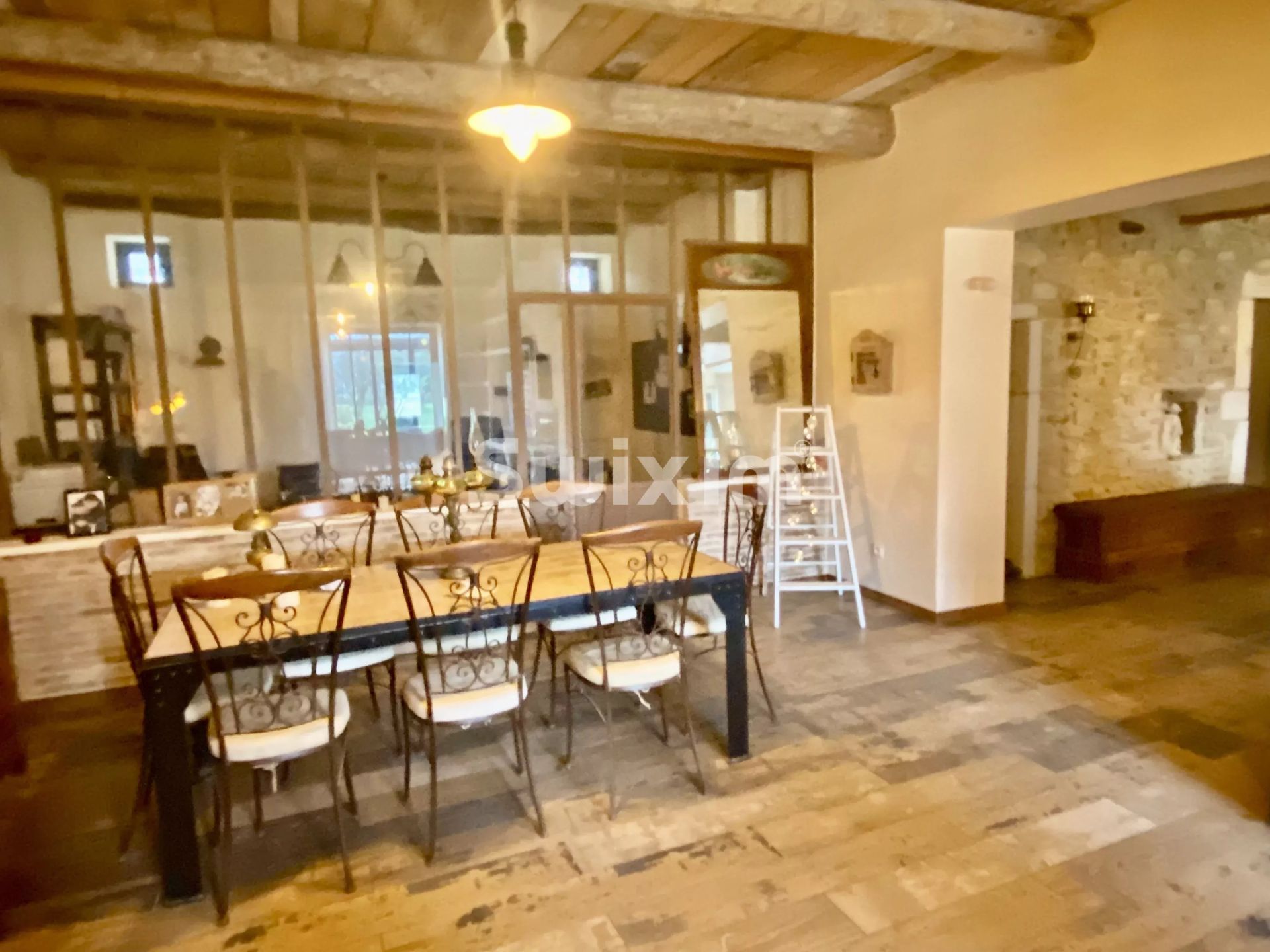 casa 12 Quartos para venda sobre Pierrelatte (26700)