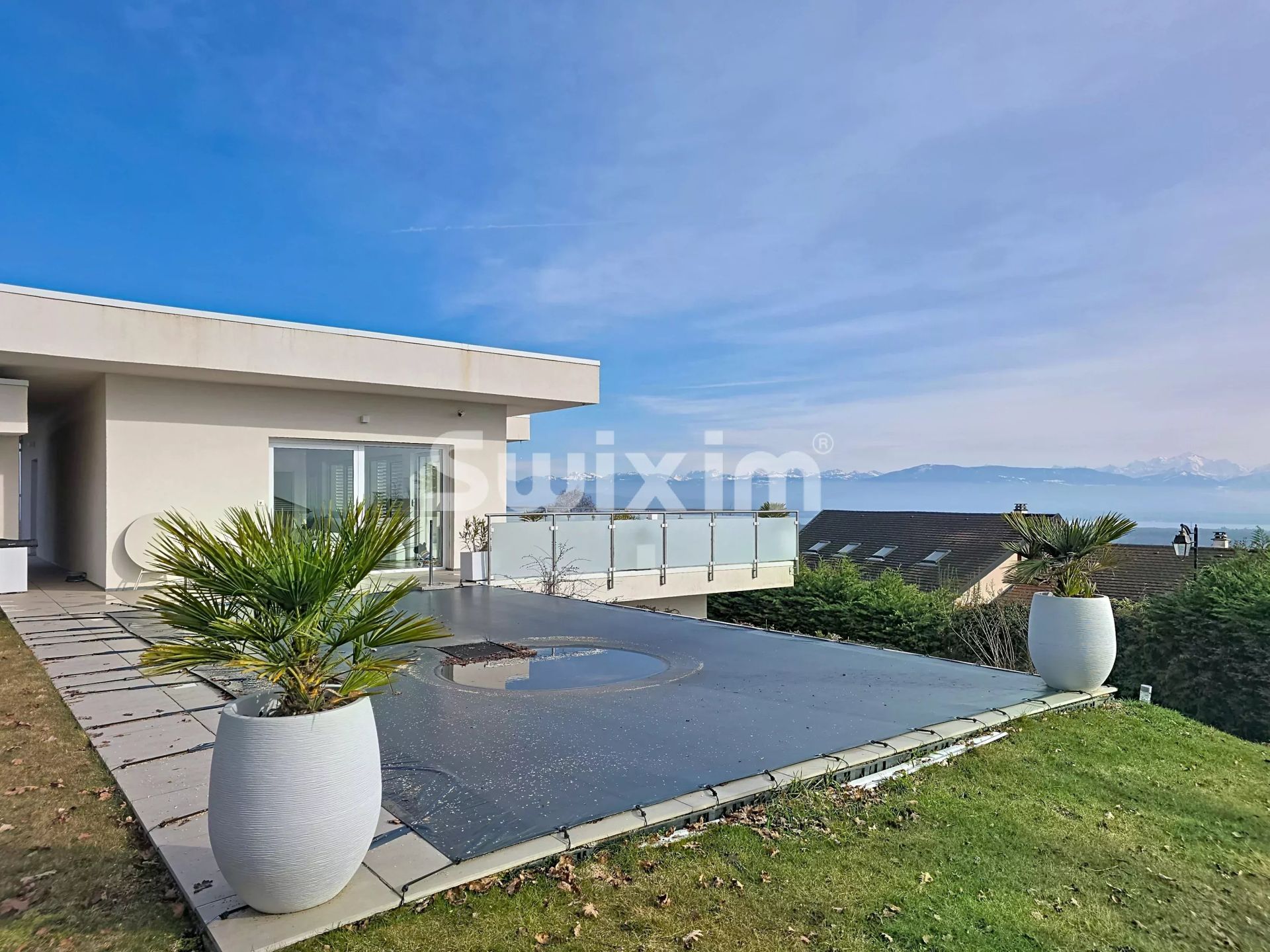 casa 5 Camere in vendita su Grilly (01220)