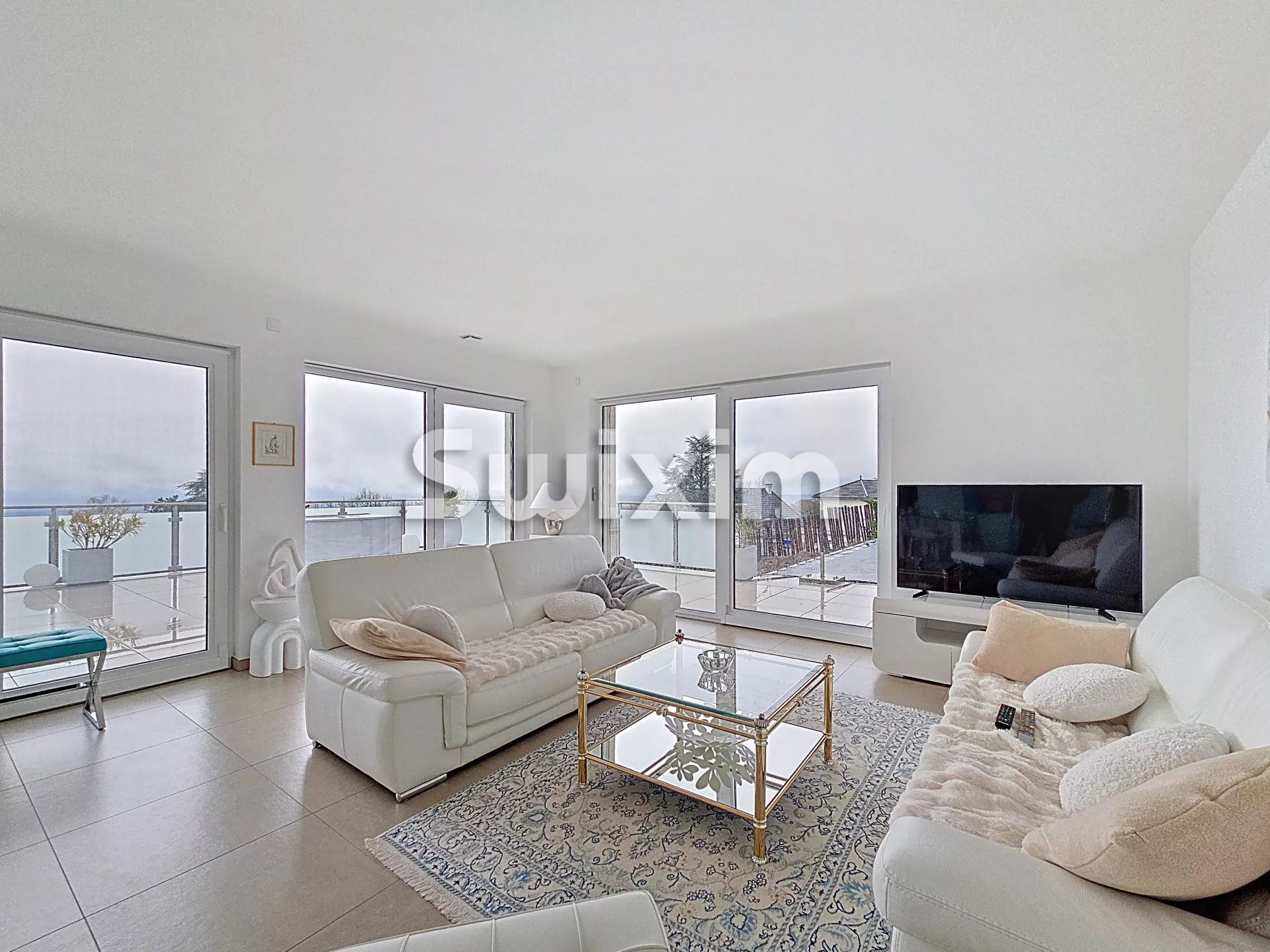 casa 5 Camere in vendita su Grilly (01220)