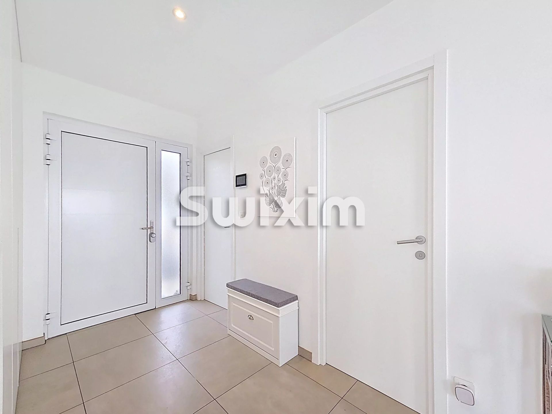 casa 5 Camere in vendita su Grilly (01220)