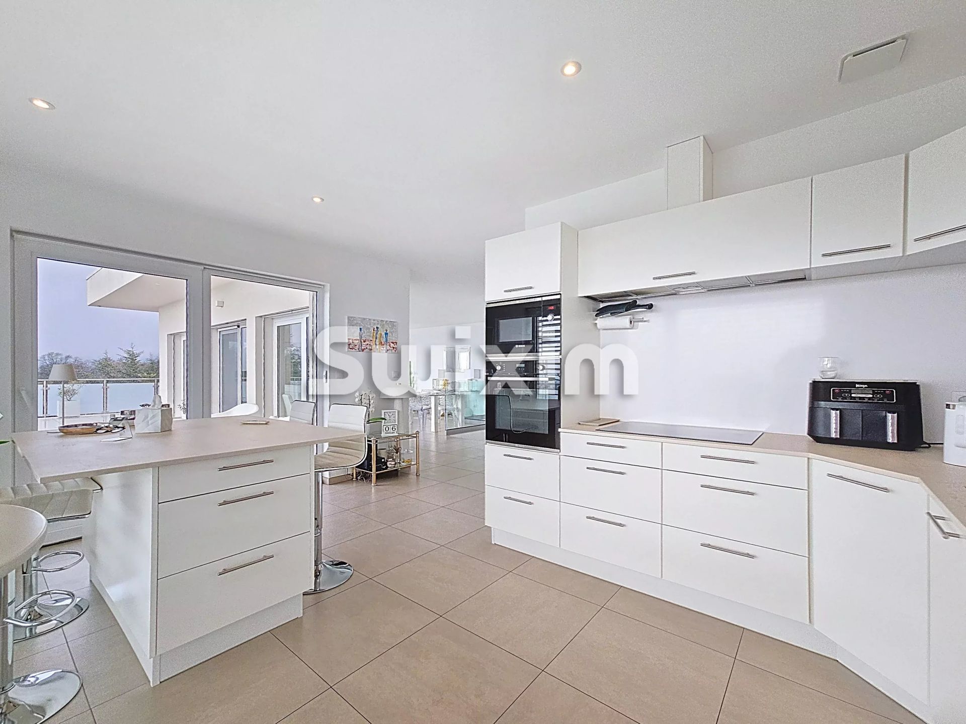 casa 5 Camere in vendita su Grilly (01220)