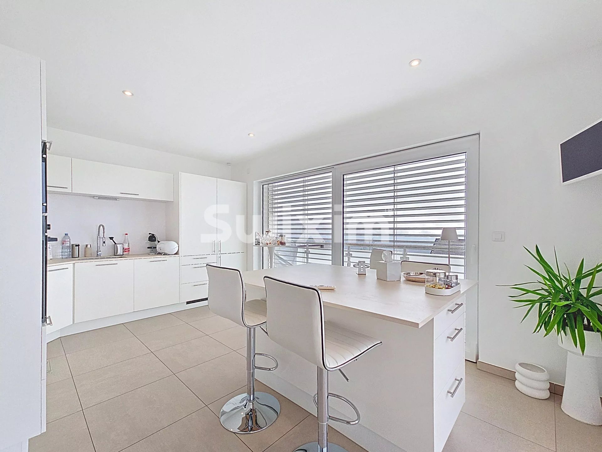 haus 5 Zimmer zum verkauf auf Grilly (01220)